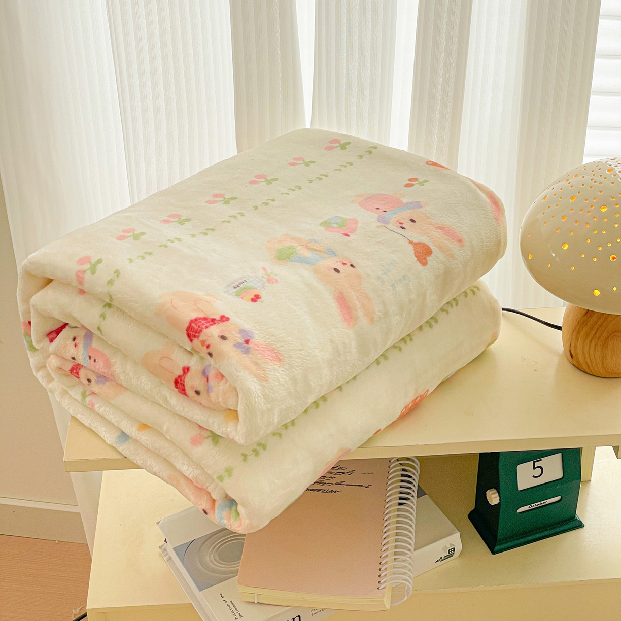 91家纺网 家纺一手货源 找家纺 Mata蔓塔家 2025新款四季款双面印花牛奶绒午休毯毛毯毯子空调毯 小兔胡萝卜