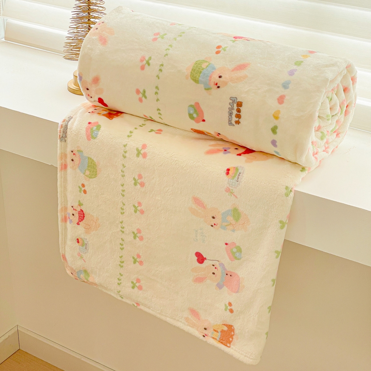 91家纺网 家纺一手货源 找家纺 Mata蔓塔家 2025新款四季款双面印花牛奶绒午休毯毛毯毯子空调毯 小兔胡萝卜