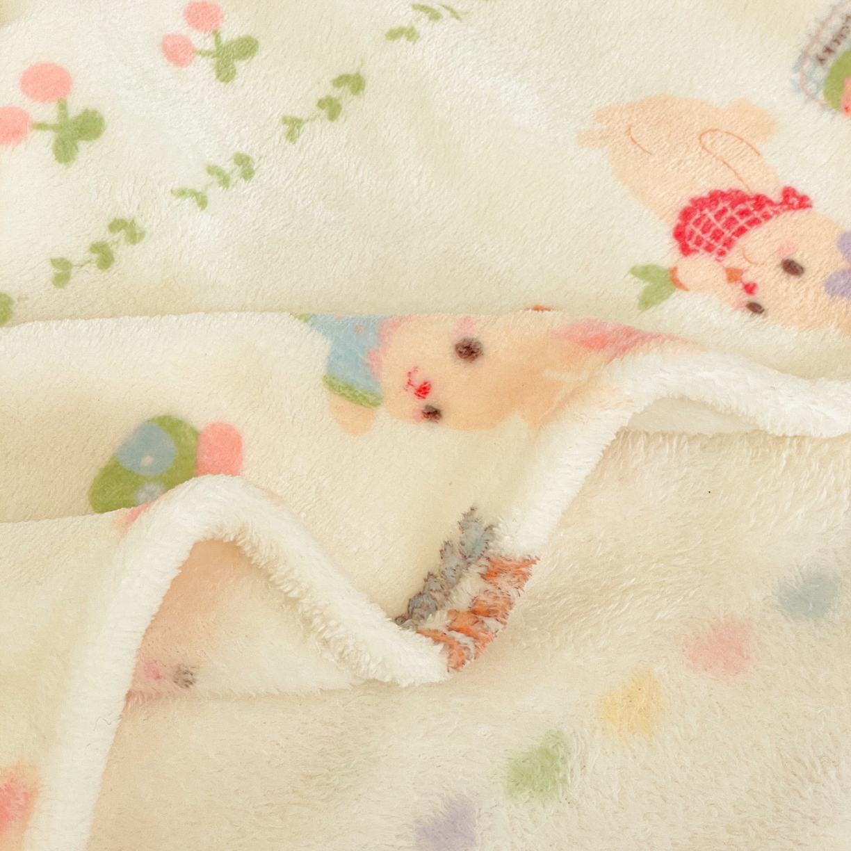 91家纺网 家纺一手货源 找家纺 Mata蔓塔家 2025新款四季款双面印花牛奶绒午休毯毛毯毯子空调毯 小兔胡萝卜