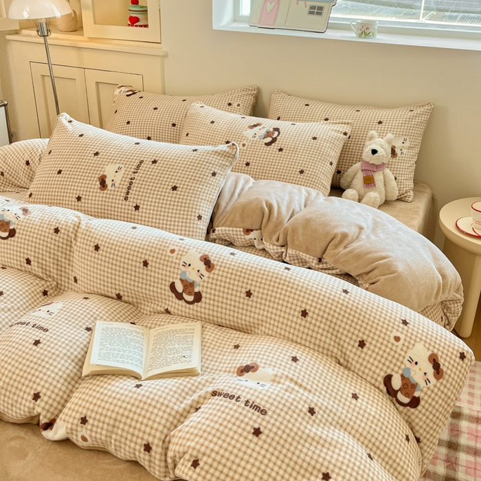 91家纺网 家纺一手货源 找家纺 贝扬思家纺 2025新款软fufu加厚保暖可爱系简约牛奶绒套件系列（小红书推荐）（提供买家秀） 可可猫星