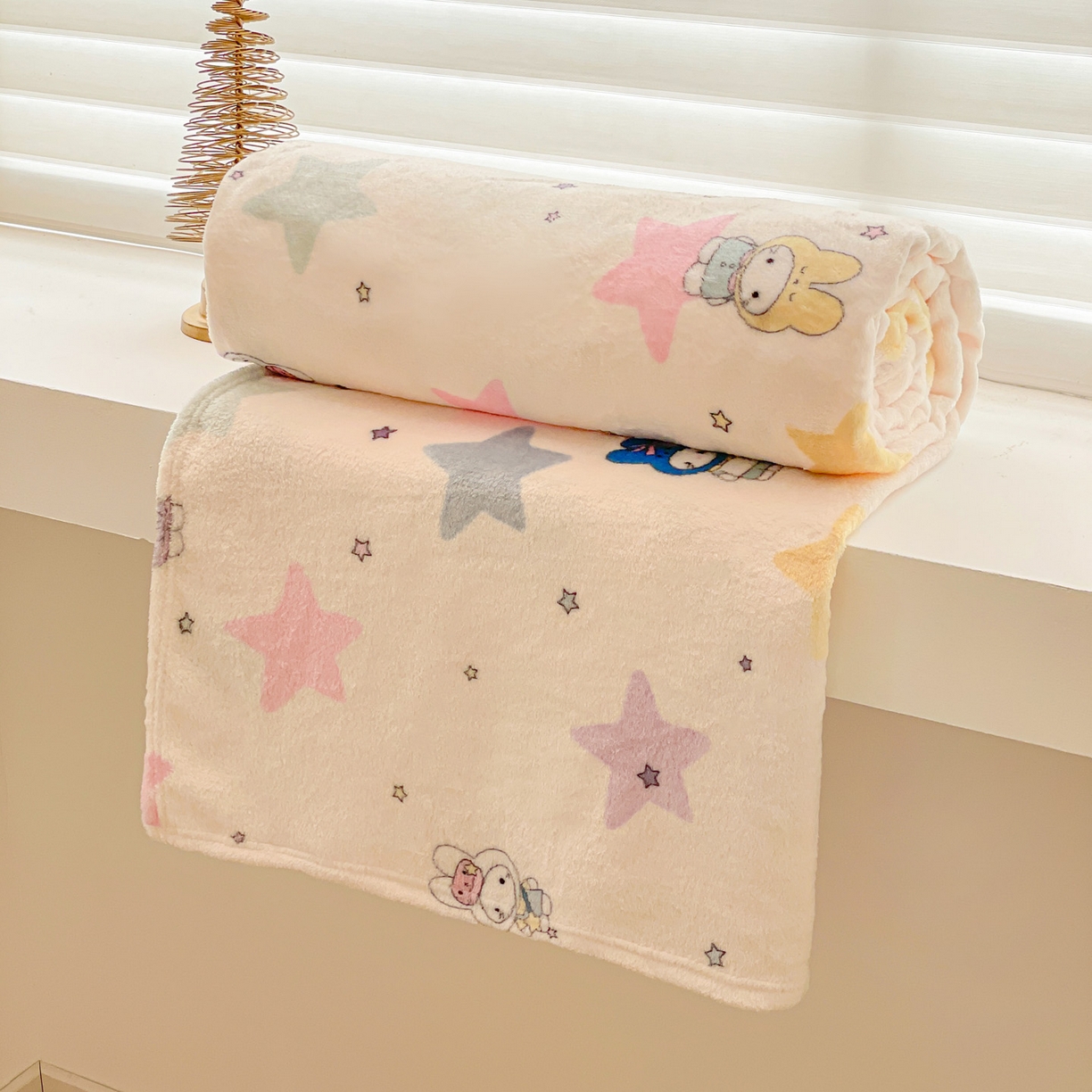91家纺网 家纺一手货源 找家纺 Mata蔓塔家 2025新款四季款双面印花牛奶绒午休毯毛毯毯子空调毯 星星米菲