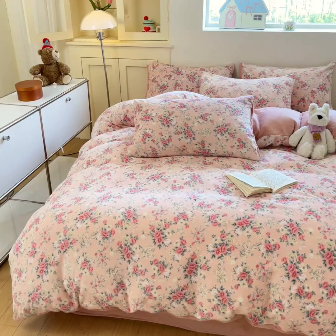 91家纺网 家纺一手货源 找家纺 贝扬思家纺 2025新款软fufu加厚保暖可爱系简约牛奶绒套件系列（小红书推荐）（提供买家秀） 星辰闪烁