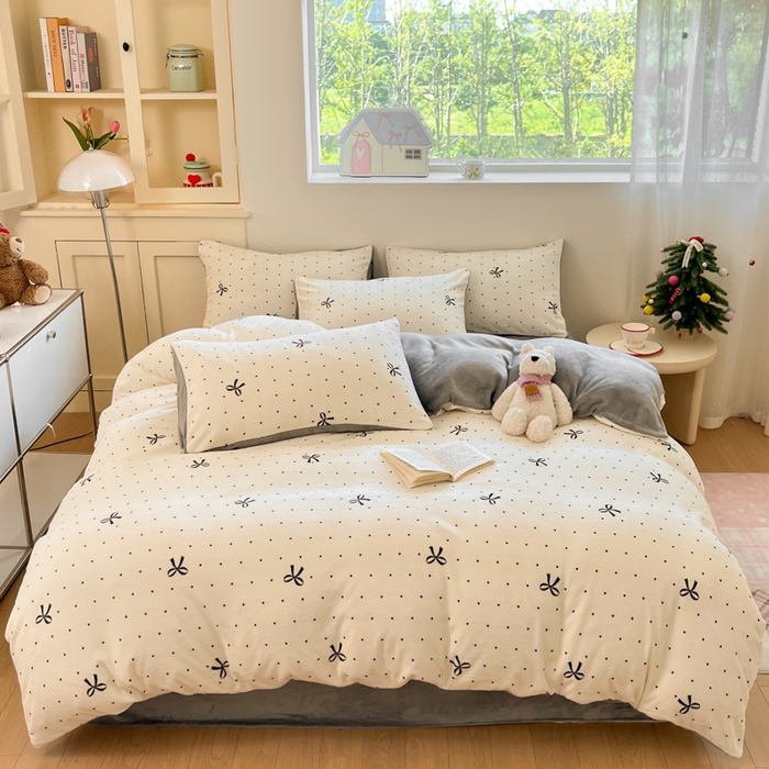 91家纺网 家纺一手货源 找家纺 贝扬思家纺 2025新款软fufu加厚保暖可爱系简约牛奶绒套件系列（小红书推荐）（提供买家秀） 蝴蝶点点心