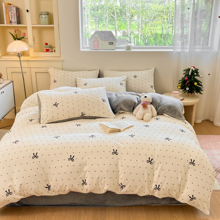 91家纺网 家纺一手货源 找家纺 贝扬思家纺 2025新款软fufu加厚保暖可爱系简约牛奶绒套件系列（小红书推荐）（提供买家秀） 蝴蝶点点心