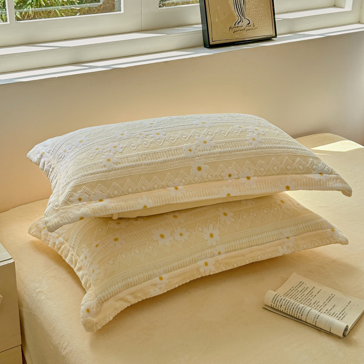 91家纺网 家纺一手货源 找家纺 娜娜 2025新款高克重牛奶绒百花齐放系列单品枕套 百花齐放-黄