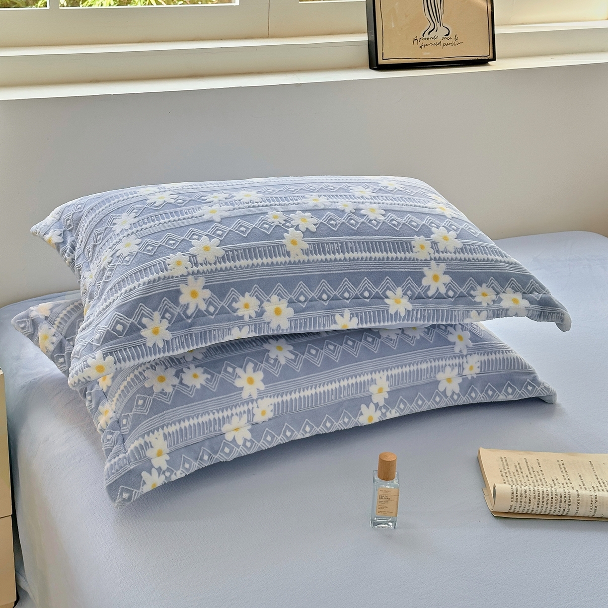 91家纺网 家纺一手货源 找家纺 娜娜 2025新款高克重牛奶绒百花齐放系列单品枕套 百花齐放-蓝