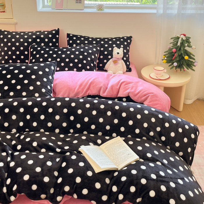 贝扬思家纺 2025新款软fufu加厚保暖可爱系简约牛奶绒套件系列（小红书推荐）（提供买家秀） 黑珍珠