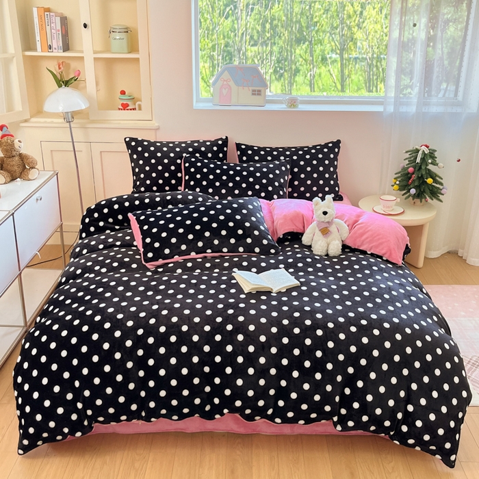 91家纺网 家纺一手货源 找家纺 贝扬思家纺 2025新款软fufu加厚保暖可爱系简约牛奶绒套件系列（小红书推荐）（提供买家秀） 黑珍珠