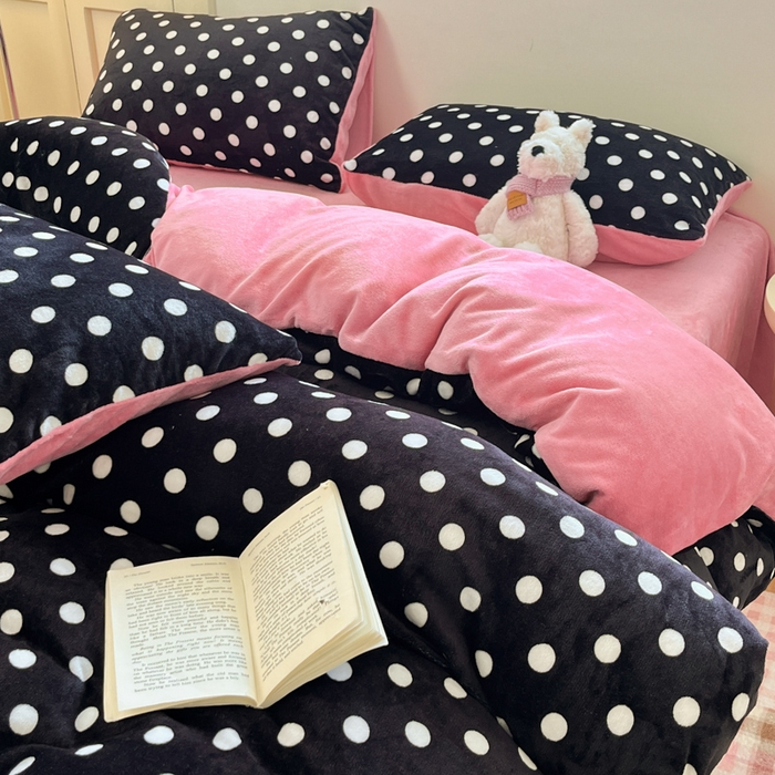 91家纺网 家纺一手货源 找家纺 贝扬思家纺 2025新款软fufu加厚保暖可爱系简约牛奶绒套件系列（小红书推荐）（提供买家秀） 黑珍珠