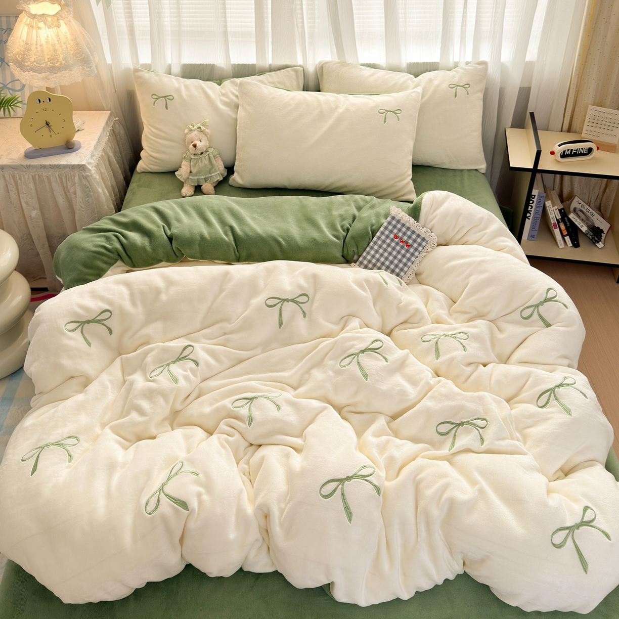 91家纺网 家纺一手货源 找家纺 （总）娜娜 2025新款高克重牛奶绒同心结系列四件套