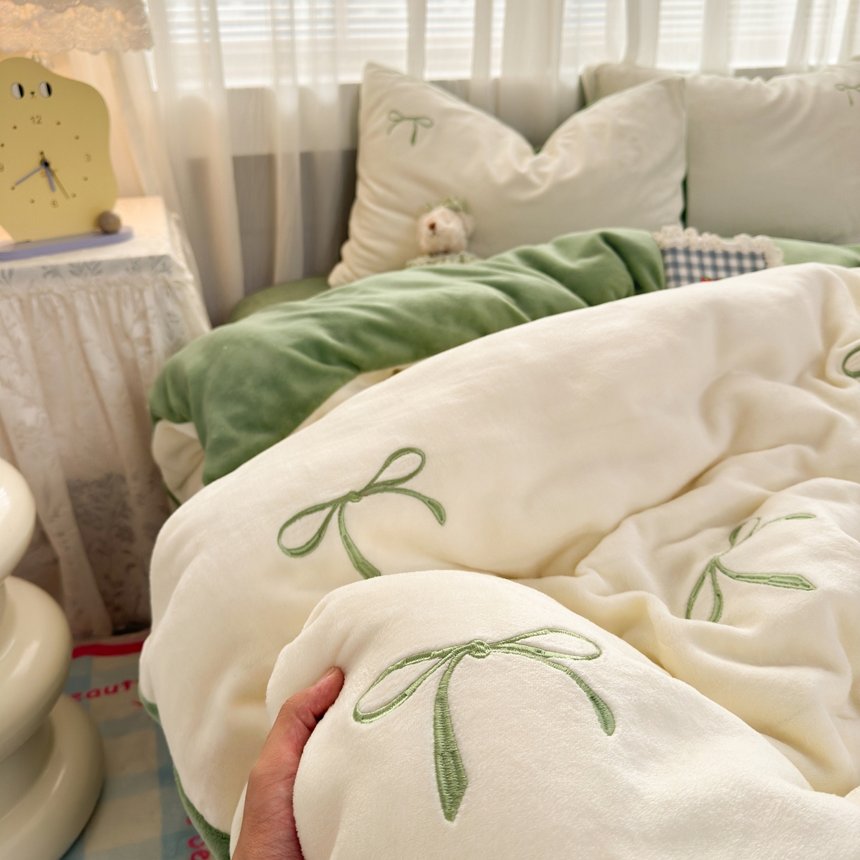 91家纺网 家纺一手货源 找家纺 （总）娜娜 2025新款高克重牛奶绒同心结系列四件套