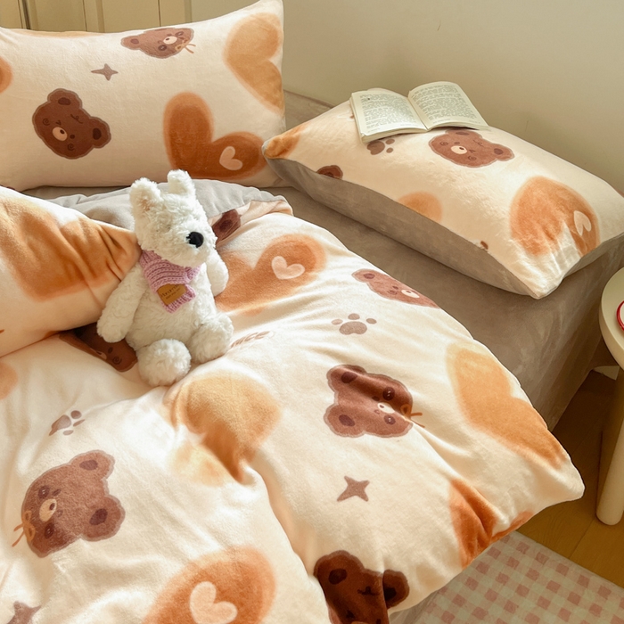 91家纺网 家纺一手货源 找家纺 贝扬思家纺 2025新款软fufu加厚保暖可爱系简约牛奶绒套件系列（小红书推荐）（提供买家秀） 巧克力熊