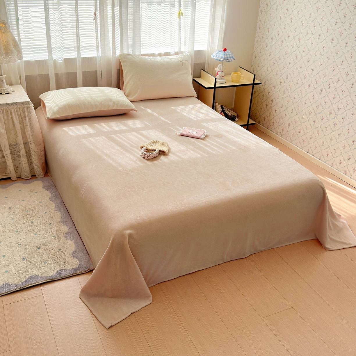 91家纺网 家纺一手货源 找家纺 娜娜 2025新款高克重牛奶绒同心结系列四件套 同心结奶昔白+咖