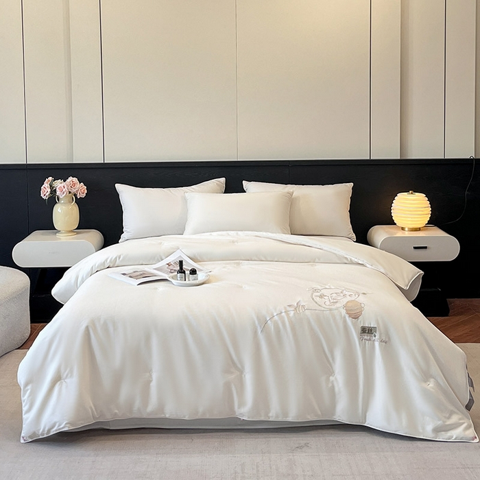 紫乐 2025新款60支全棉长绒棉绣花蚕丝被纯棉春秋被加厚保暖冬被 奶油白