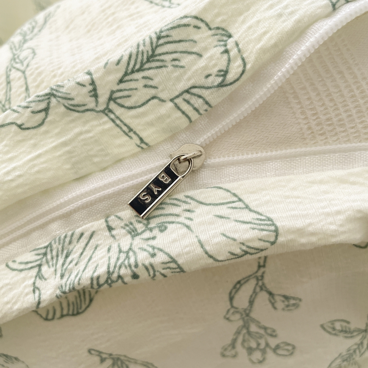 91家纺网 家纺一手货源 找家纺 铺尚美家纺 2025新款云感提花双层纱系列 海像森林