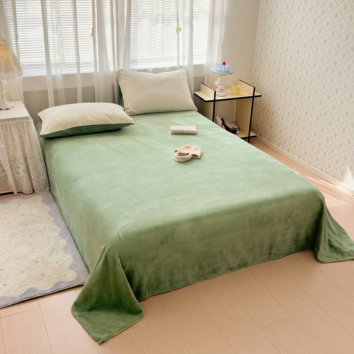 91家纺网 家纺一手货源 找家纺 娜娜 2025新款高克重牛奶绒同心结系列单品床单 牛奶绒床单-草绿