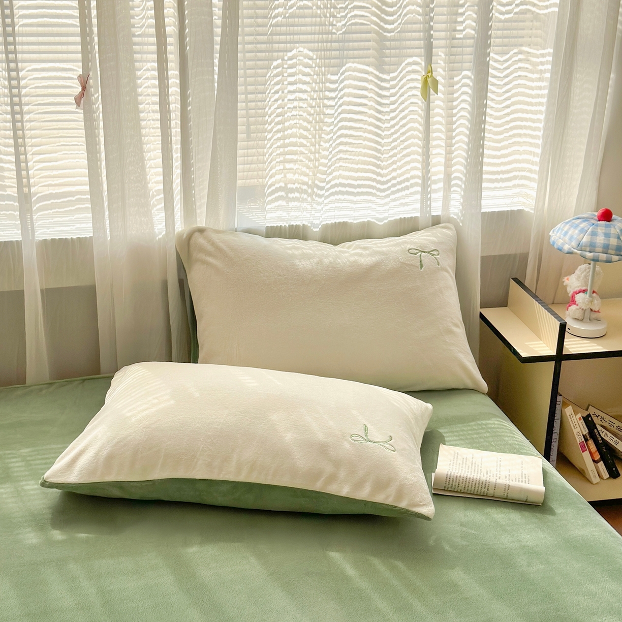 娜娜 2025新款高克重牛奶绒同心结系列单品枕套 同心结白+绿