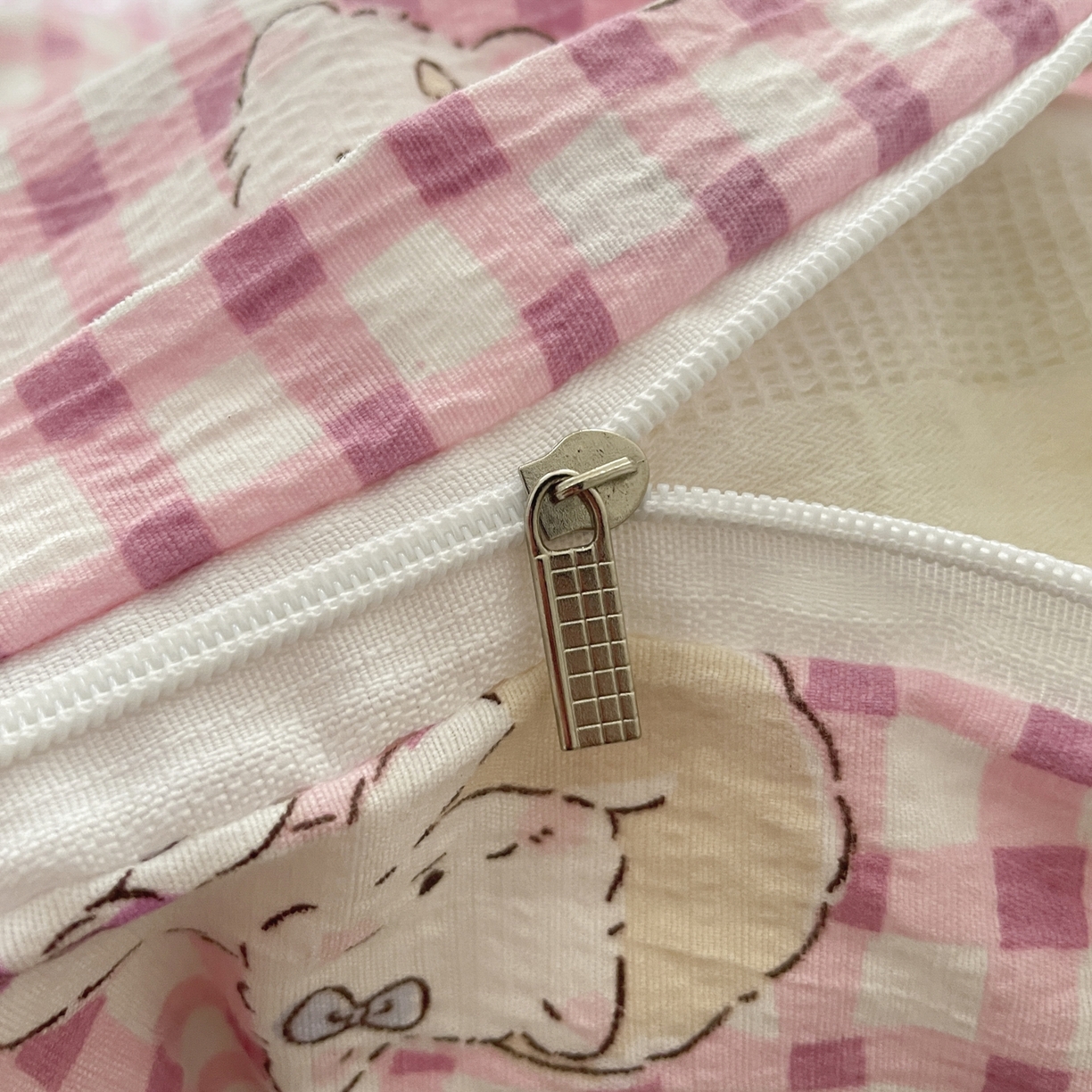 91家纺网 家纺一手货源 找家纺 铺尚美家纺 2025新款云感提花双层纱系列 猫猫晚宴