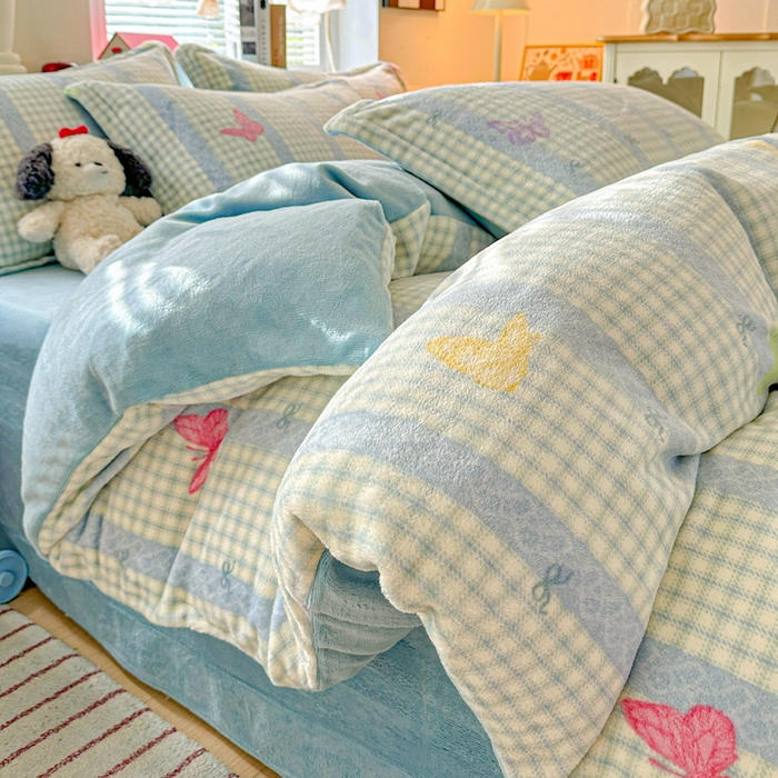 卡普家居 2025新款加厚保暖牛奶绒系列--四件套 蝶舞格韵