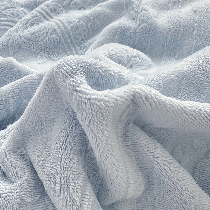 91家纺网 家纺一手货源 找家纺 金绣美居 2025新款加厚雕花牛奶绒四件套-蝶花园 蝶花园-湖水蓝