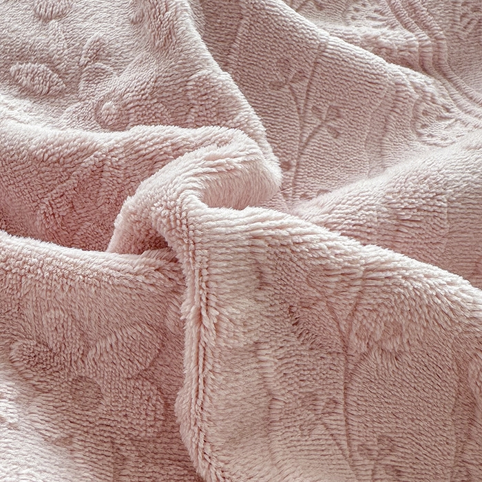 91家纺网 家纺一手货源 找家纺 金绣美居 2025新款加厚雕花牛奶绒四件套-蝶花园 蝶花园-牛奶粉