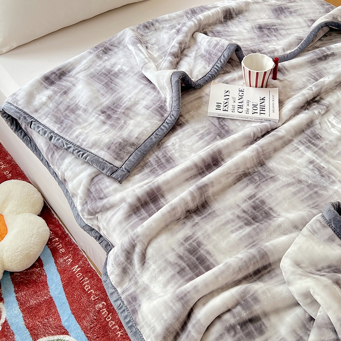 91家纺网 家纺一手货源 找家纺 凯轩毛毯网销专供 2025新款双层学生云毯毛毯保暖毯 佳丽-灰