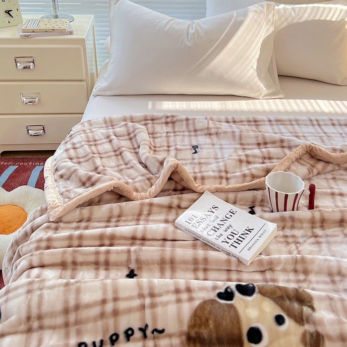 91家纺网 家纺一手货源 找家纺 凯轩毛毯网销专供 2025新款双层学生云毯毛毯保暖毯 爱心狗-棕