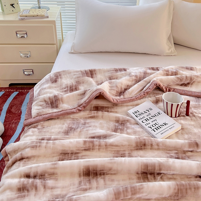 91家纺网 家纺一手货源 找家纺 凯轩毛毯网销专供 2025新款双层学生云毯毛毯保暖毯 佳丽-卡其