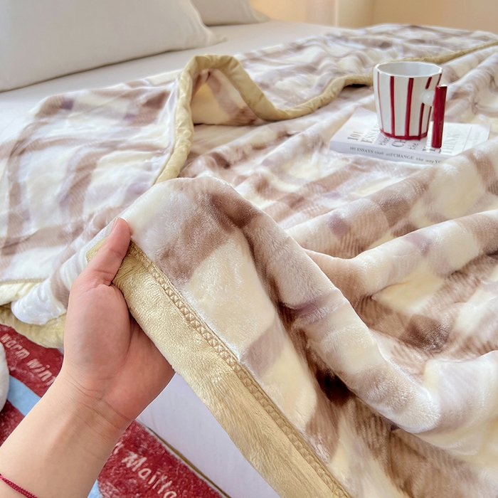 91家纺网 家纺一手货源 找家纺 凯轩毛毯网销专供 2025新款双层学生云毯毛毯保暖毯 格洛米