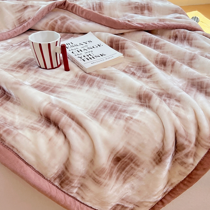 91家纺网 家纺一手货源 找家纺 凯轩毛毯网销专供 2025新款双层学生云毯毛毯保暖毯 佳丽-卡其