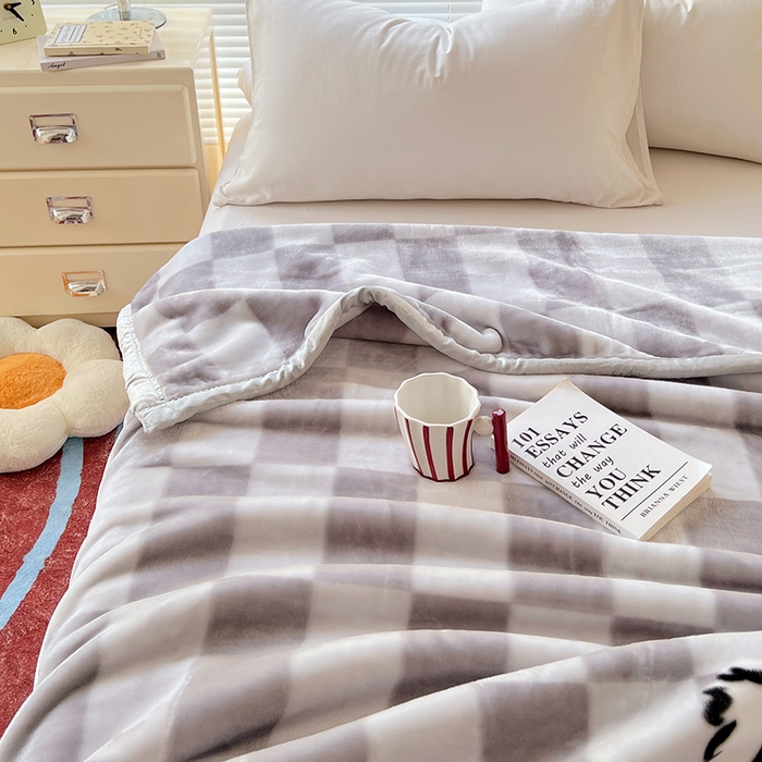 91家纺网 家纺一手货源 找家纺 凯轩毛毯网销专供 2025新款双层学生云毯毛毯保暖毯 炸毛狗狗