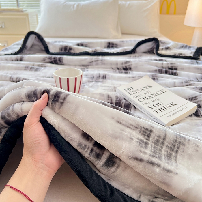 91家纺网 家纺一手货源 找家纺 凯轩毛毯网销专供 2025新款双层学生云毯毛毯保暖毯 佳丽-黑