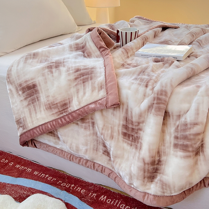 91家纺网 家纺一手货源 找家纺 凯轩毛毯网销专供 2025新款双层学生云毯毛毯保暖毯 佳丽-卡其