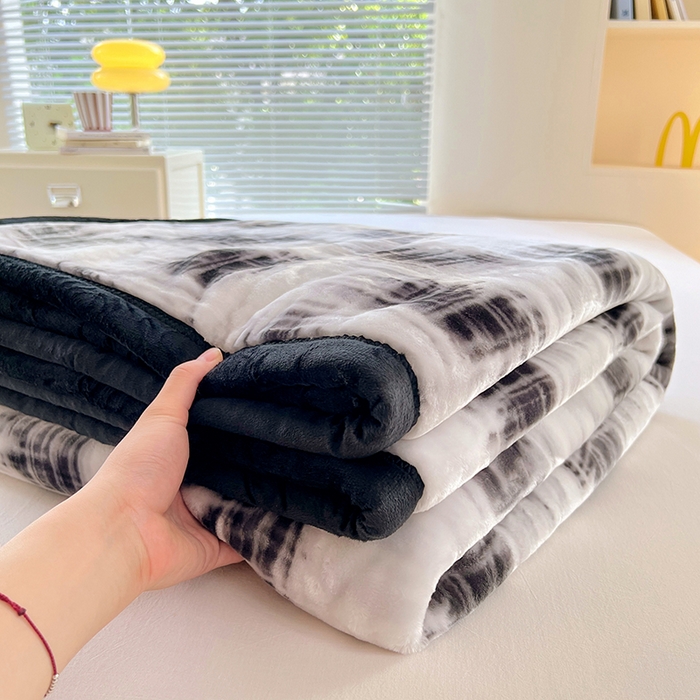 91家纺网 家纺一手货源 找家纺 凯轩毛毯网销专供 2025新款双层学生云毯毛毯保暖毯 佳丽-黑