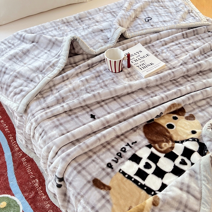 91家纺网 家纺一手货源 找家纺 凯轩毛毯网销专供 2025新款双层学生云毯毛毯保暖毯 爱心狗-灰