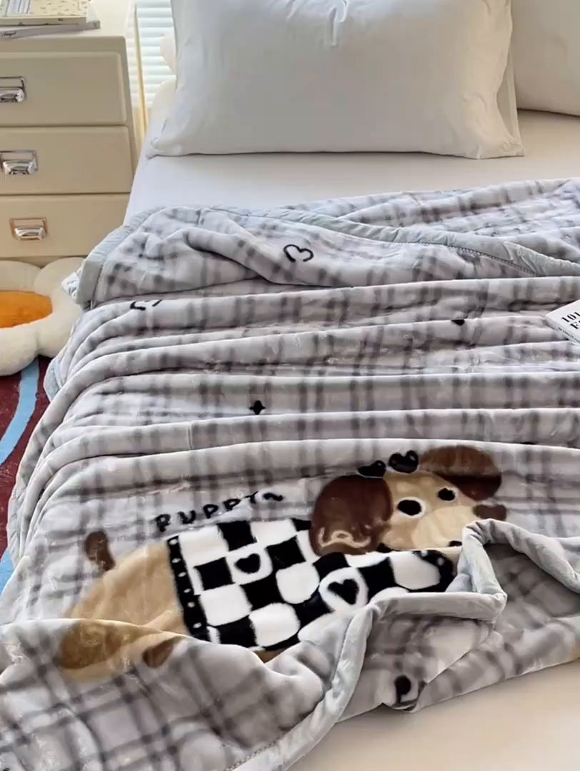 91家纺网 家纺一手货源 找家纺 凯轩毛毯网销专供 2025新款双层学生云毯毛毯保暖毯 爱心狗-灰