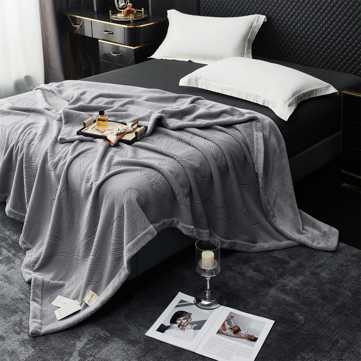 91家纺网 家纺一手货源 找家纺 凯轩毛毯网销专供 2025新款单层雕花毯毛毯婚庆毯保暖毯子 银杏叶  灰