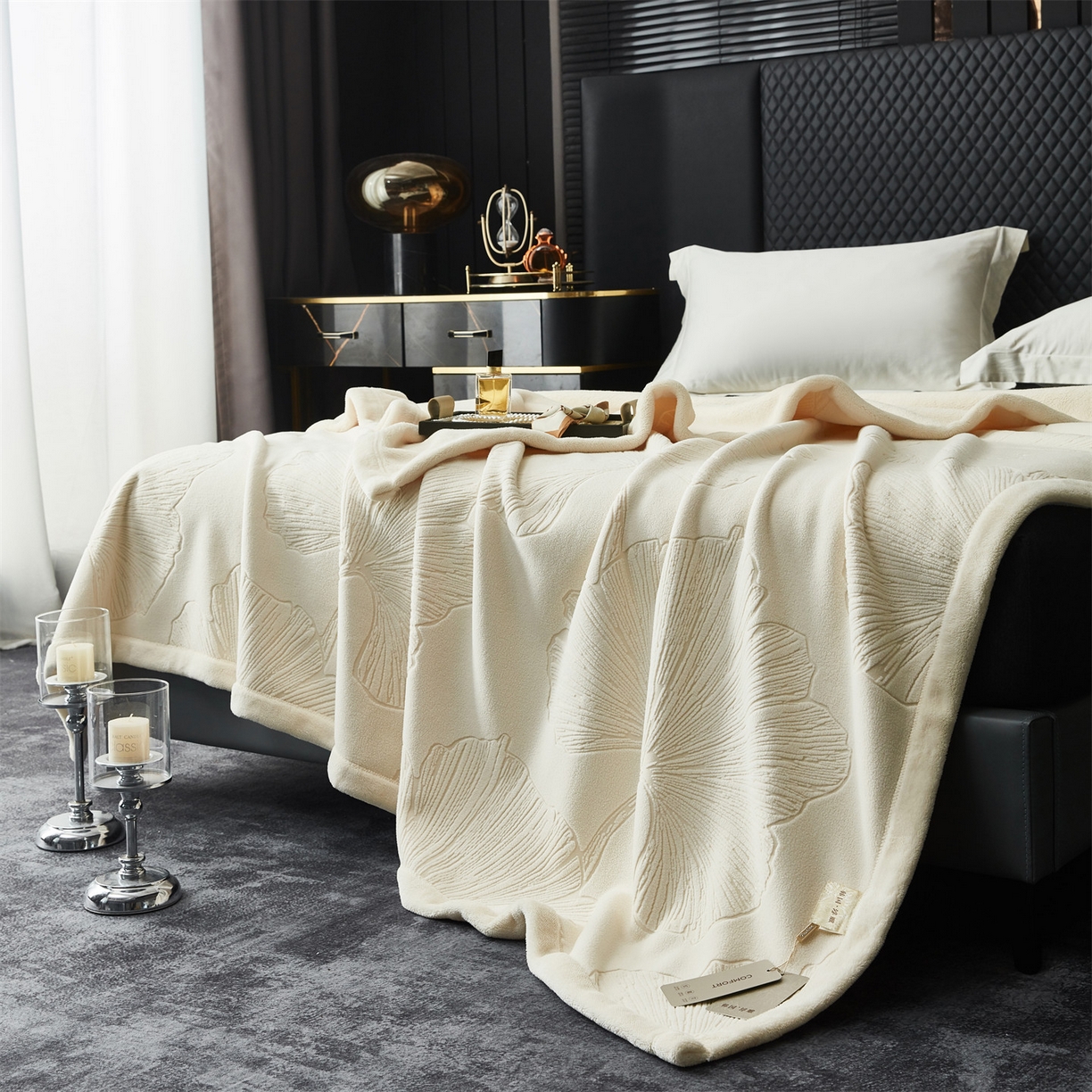 91家纺网 家纺一手货源 找家纺 凯轩毛毯网销专供 2025新款单层雕花毯毛毯婚庆毯保暖毯子 银杏叶 米色