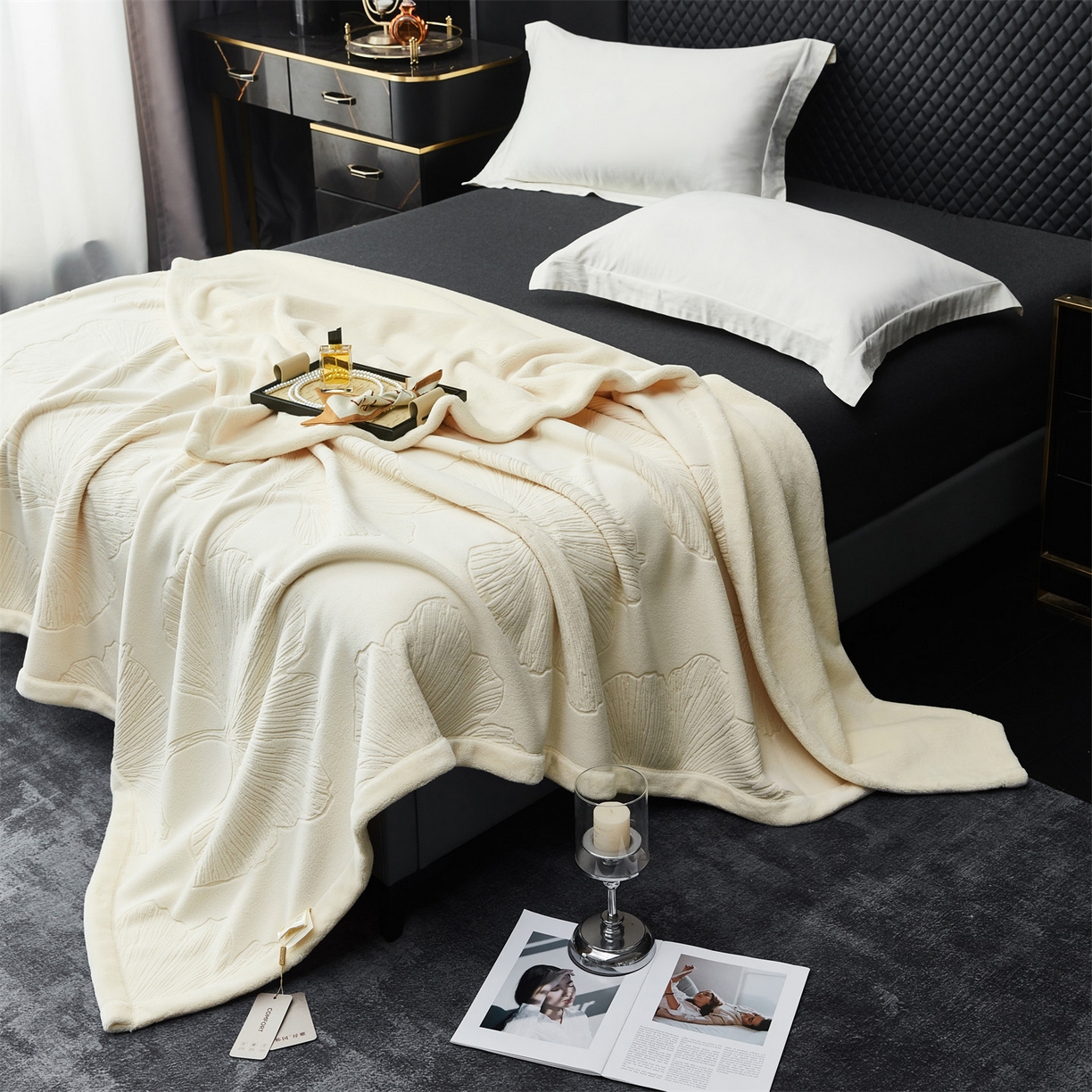 91家纺网 家纺一手货源 找家纺 凯轩毛毯网销专供 2025新款单层雕花毯毛毯婚庆毯保暖毯子 银杏叶 米色