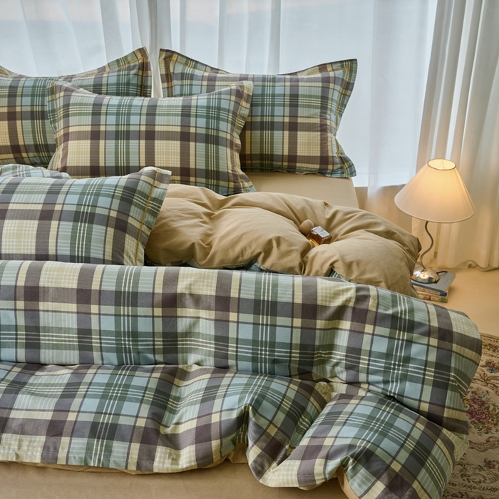 91家纺网 家纺一手货源 找家纺 铭博家纺 2025新款直播热款全棉吊边一字绣工艺款13070印花全棉单床单言格论