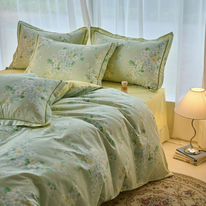 91家纺网 家纺一手货源 找家纺 铭博家纺 2025新款直播热款全棉吊边一字绣工艺款13070印花全棉单床单花漫盈香