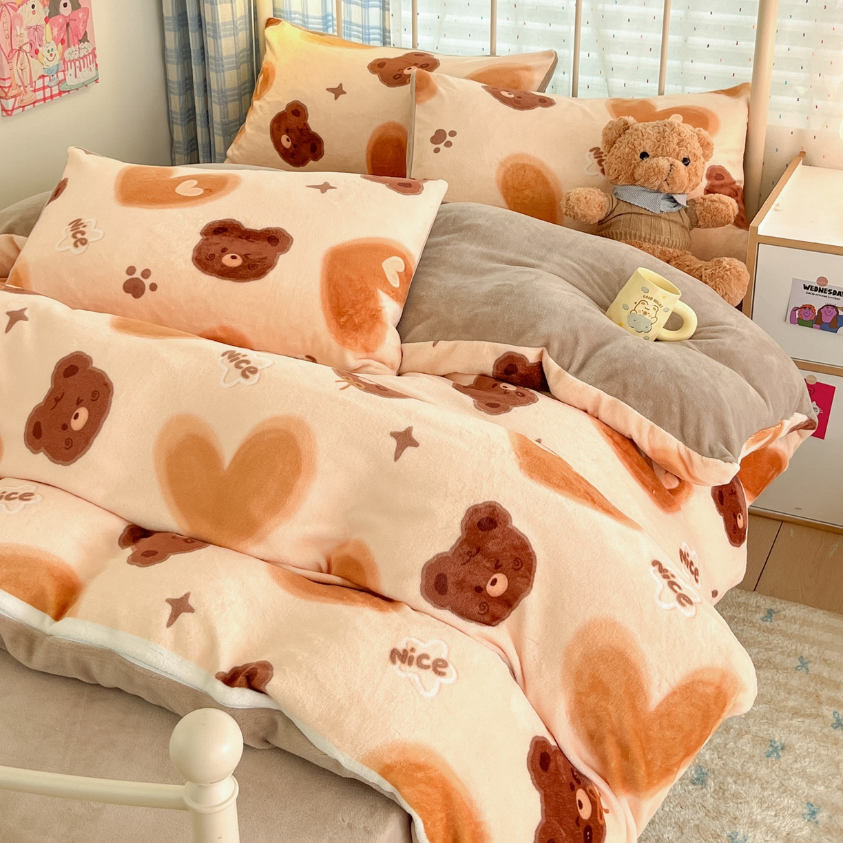 91家纺网 家纺一手货源 找家纺 贝扬思家纺 2025新款软fufu加厚保暖可爱系牛奶绒宿舍床套件系列（小红书推荐）（提供买家秀） 巧克力熊