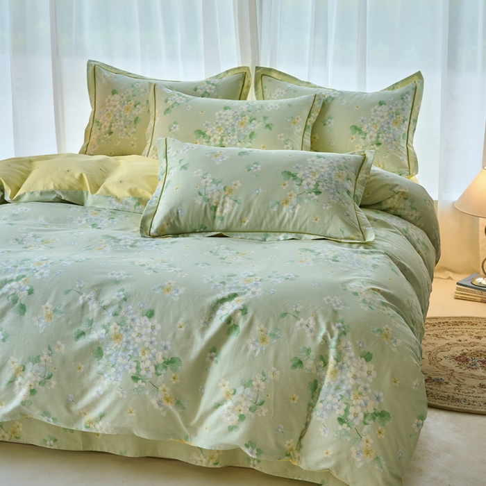 91家纺网 家纺一手货源 找家纺 铭博家纺 2025新款直播爆款100%全棉吊边一字绣工艺款13070印花全棉四件套花漫盈香