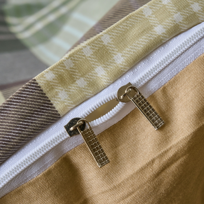 91家纺网 家纺一手货源 找家纺 铭博家纺 2025新款直播爆款100%全棉吊边一字绣工艺款13070印花全棉四件套言格论