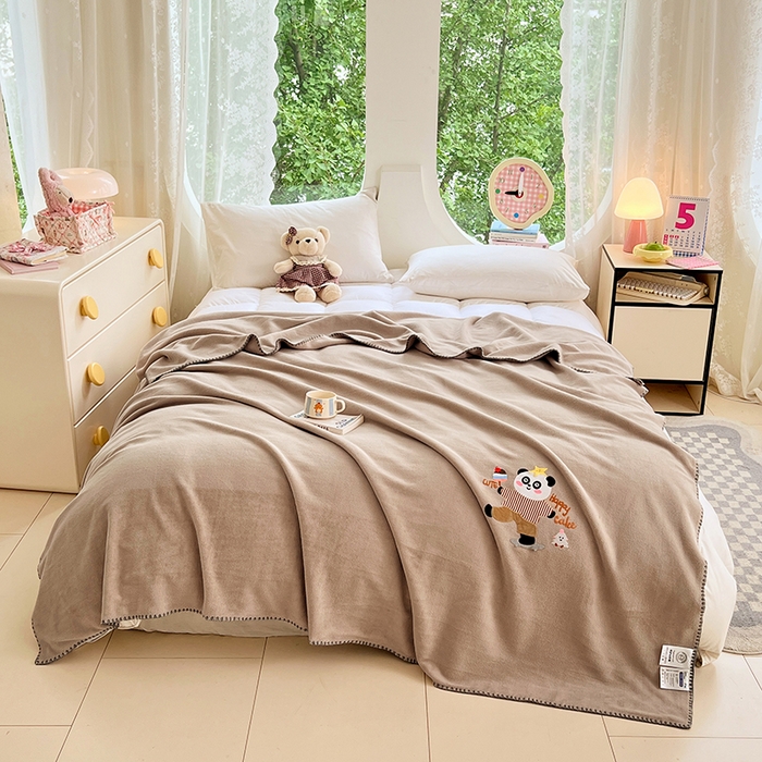 91家纺网 家纺一手货源 找家纺 （总）凯轩毛毯网销专供 2025新款仿羊绒贴布绣毛毯毯子