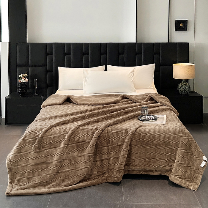 91家纺网 家纺一手货源 找家纺 凯轩毛毯网销专供 2025新款水波纹精品婚庆云毯毛毯 水波纹-咖啡棕