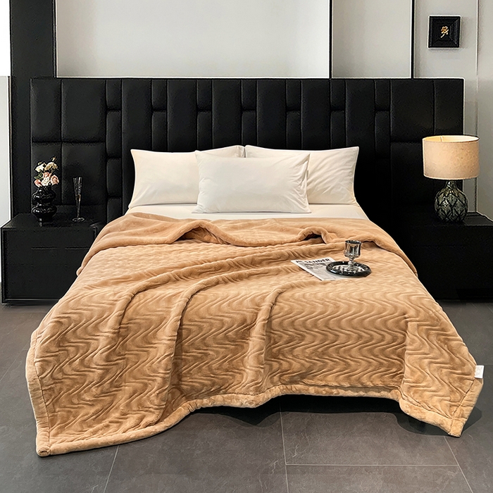 91家纺网 家纺一手货源 找家纺 凯轩毛毯网销专供 2025新款水波纹精品婚庆云毯毛毯 水波纹-奶茶色