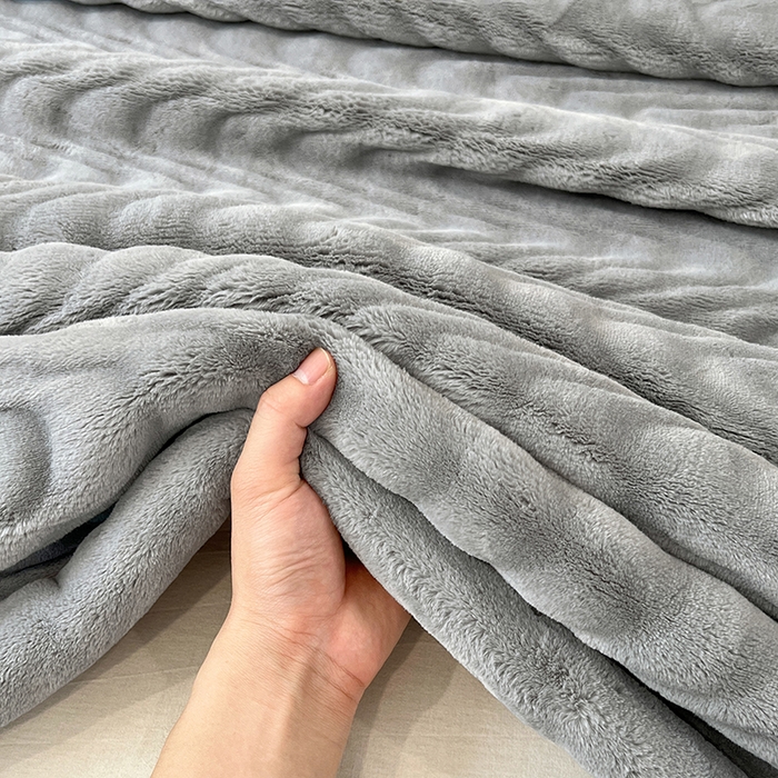 91家纺网 家纺一手货源 找家纺 凯轩毛毯网销专供 2025新款水波纹精品婚庆云毯毛毯 水波纹-银石灰