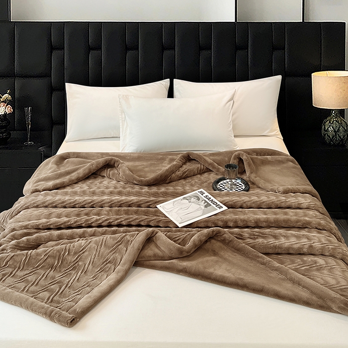 91家纺网 家纺一手货源 找家纺 凯轩毛毯网销专供 2025新款水波纹精品婚庆云毯毛毯 水波纹-咖啡棕