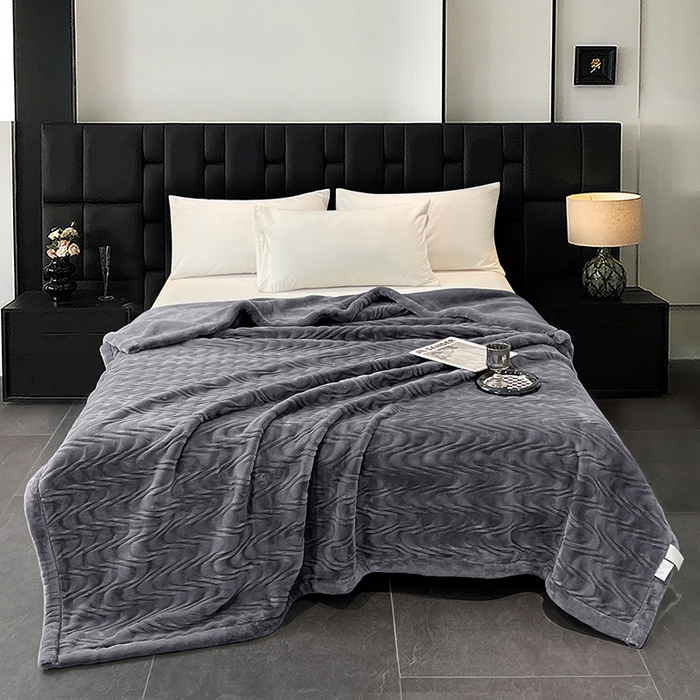 91家纺网 家纺一手货源 找家纺 凯轩毛毯网销专供 2025新款水波纹精品婚庆云毯毛毯 水波纹-绅士灰